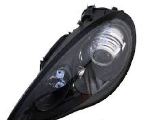 چراغ جلو (چپ) پورشه پانامرا